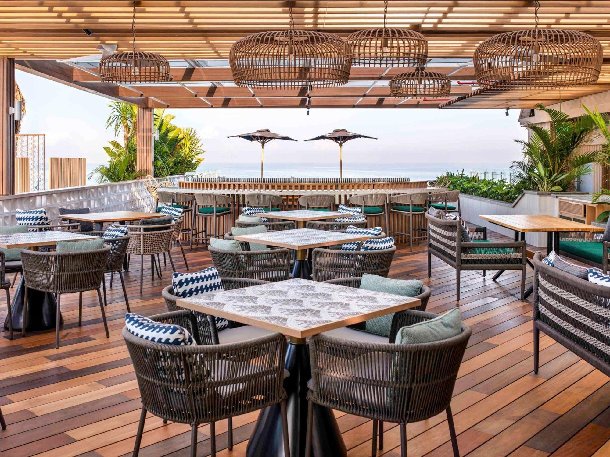 Tribe Bali Kuta Beach Exterior photo